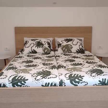 アパート Amare ポルトローシュ