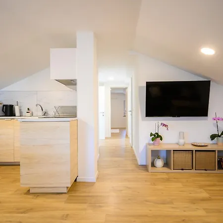 Apartman Amare *