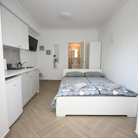 Amare Apartman *